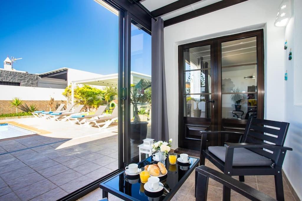 Villa Mario Lanzarote 普拉亚布兰卡 外观 照片